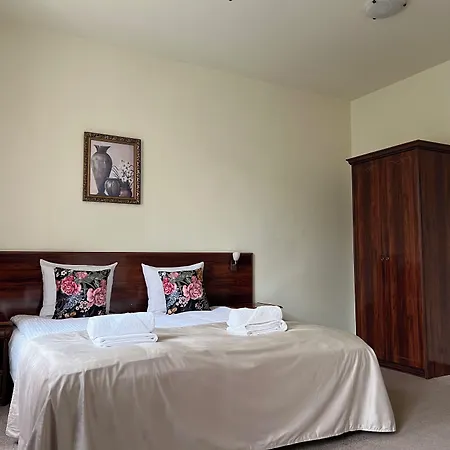 Апартаменты Old Time 4*