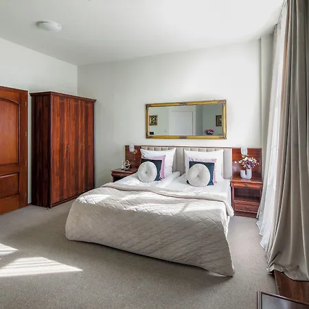 Old Time 3* קרקוב